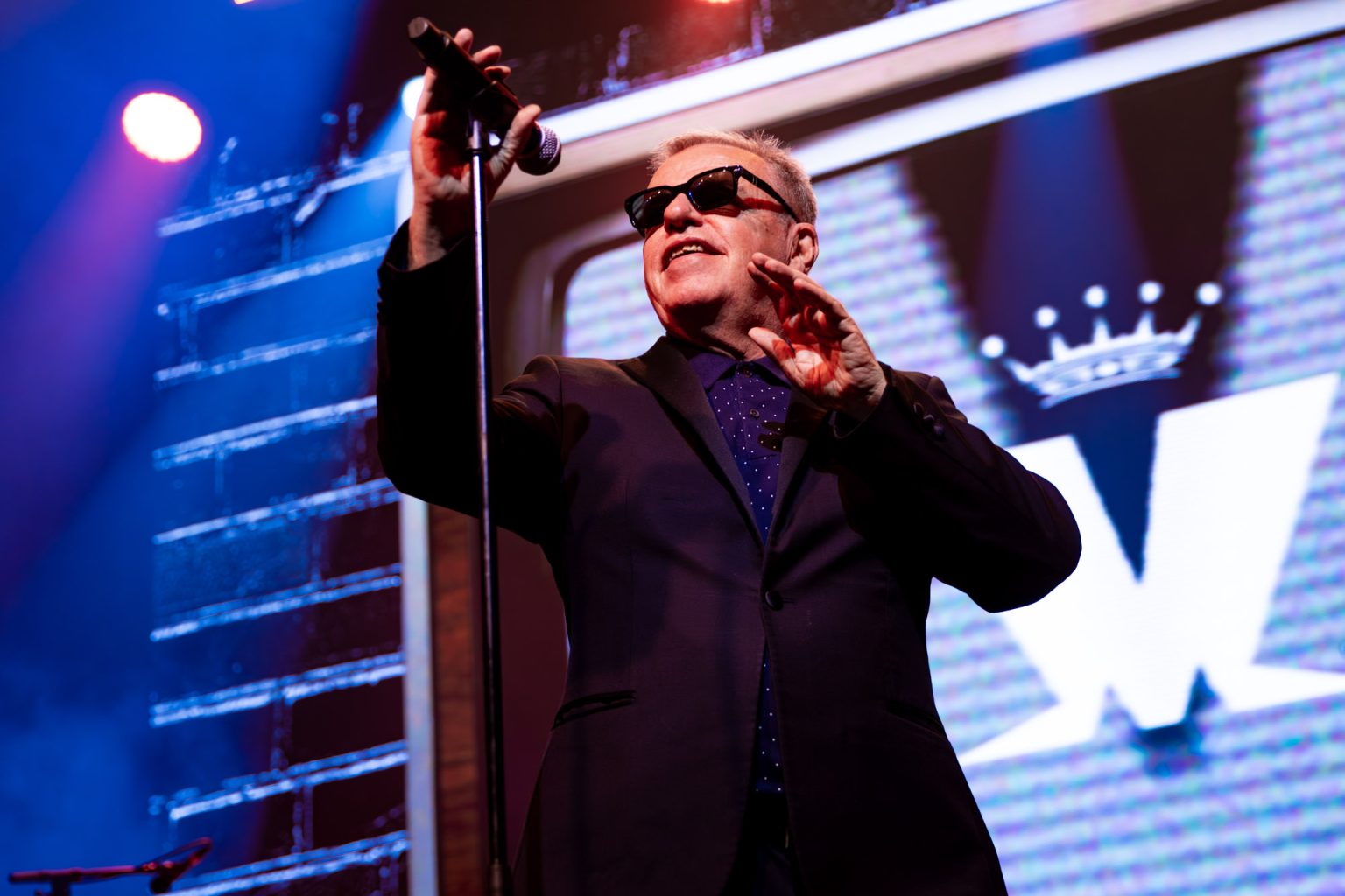 Madness brengt carnaval opnieuw naar Tilburg Madness Suggs