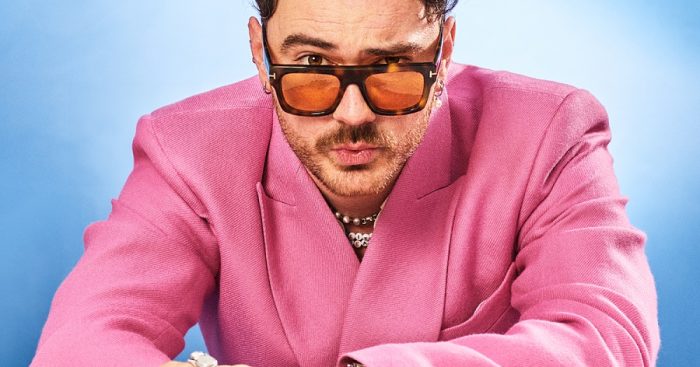 Cian Ducrot bezorgt de Melkweg een onvergetelijke avond vol emotie en energie