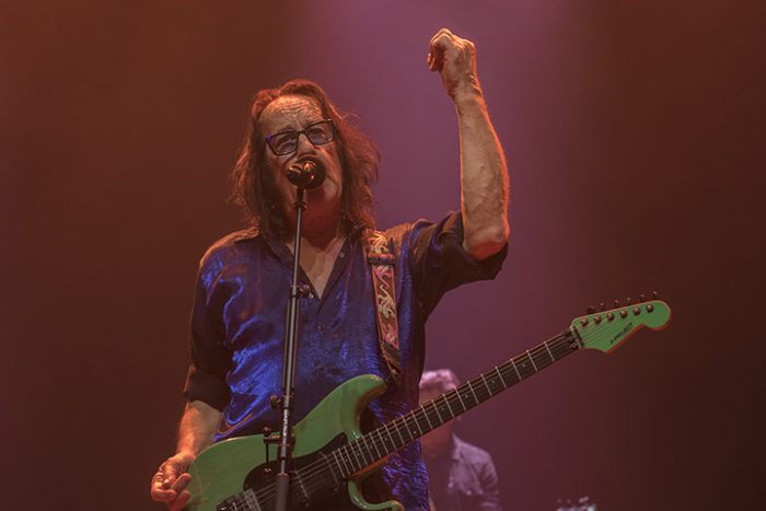 Chapeau voor bejaarde wizard en true star Todd Rundgren