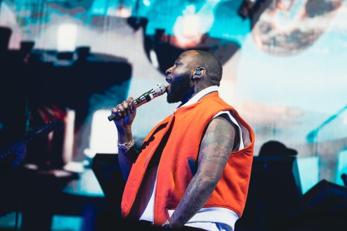 Davido zet Ahoy in beweging