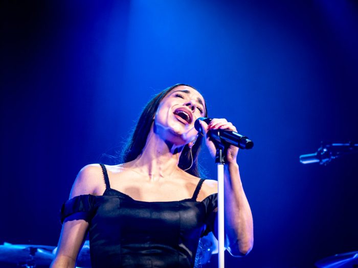 Nona in de Effenaar: te veel bekenden, te weinig zichzelf