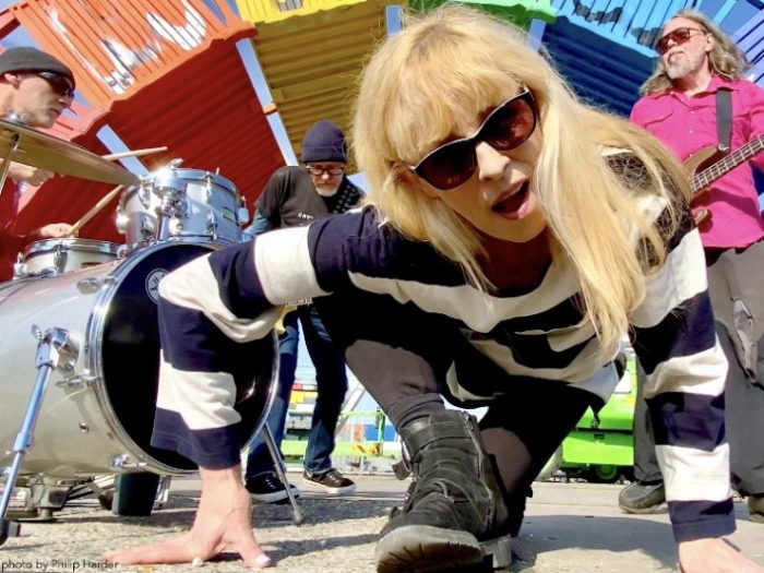 Bettie Serveert na zeven jaar weer op uitgebreide tournee