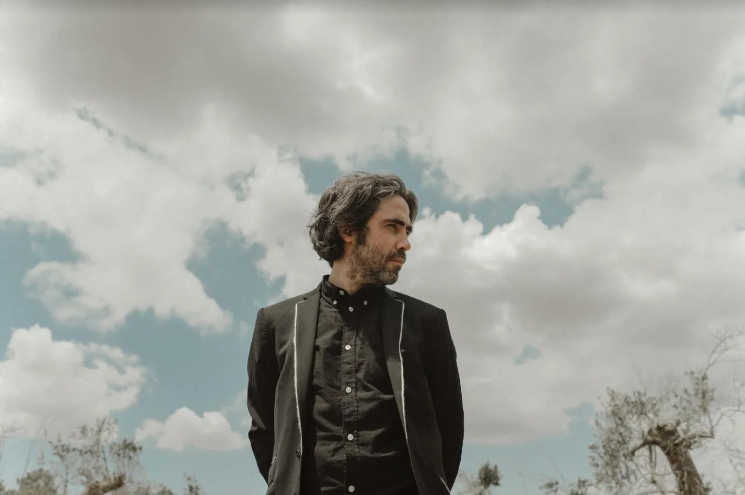 Patrick Watson betovert 013 met kwetsbaarheid als kracht